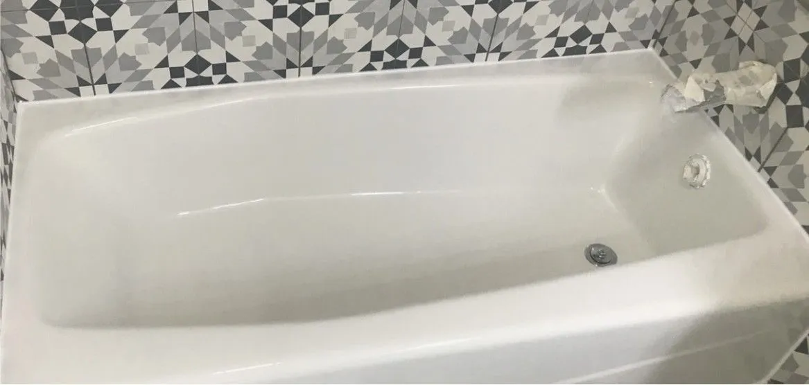 Bathtub refinishing before and after gallery ProTech Recoating